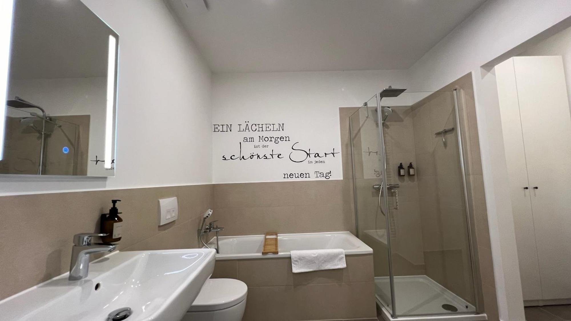 Neu! City-Loft-Apartment Im Goethe Palais I 5P I Lift I Parkplatz I Zentrum I Helios Aue  Dış mekan fotoğraf