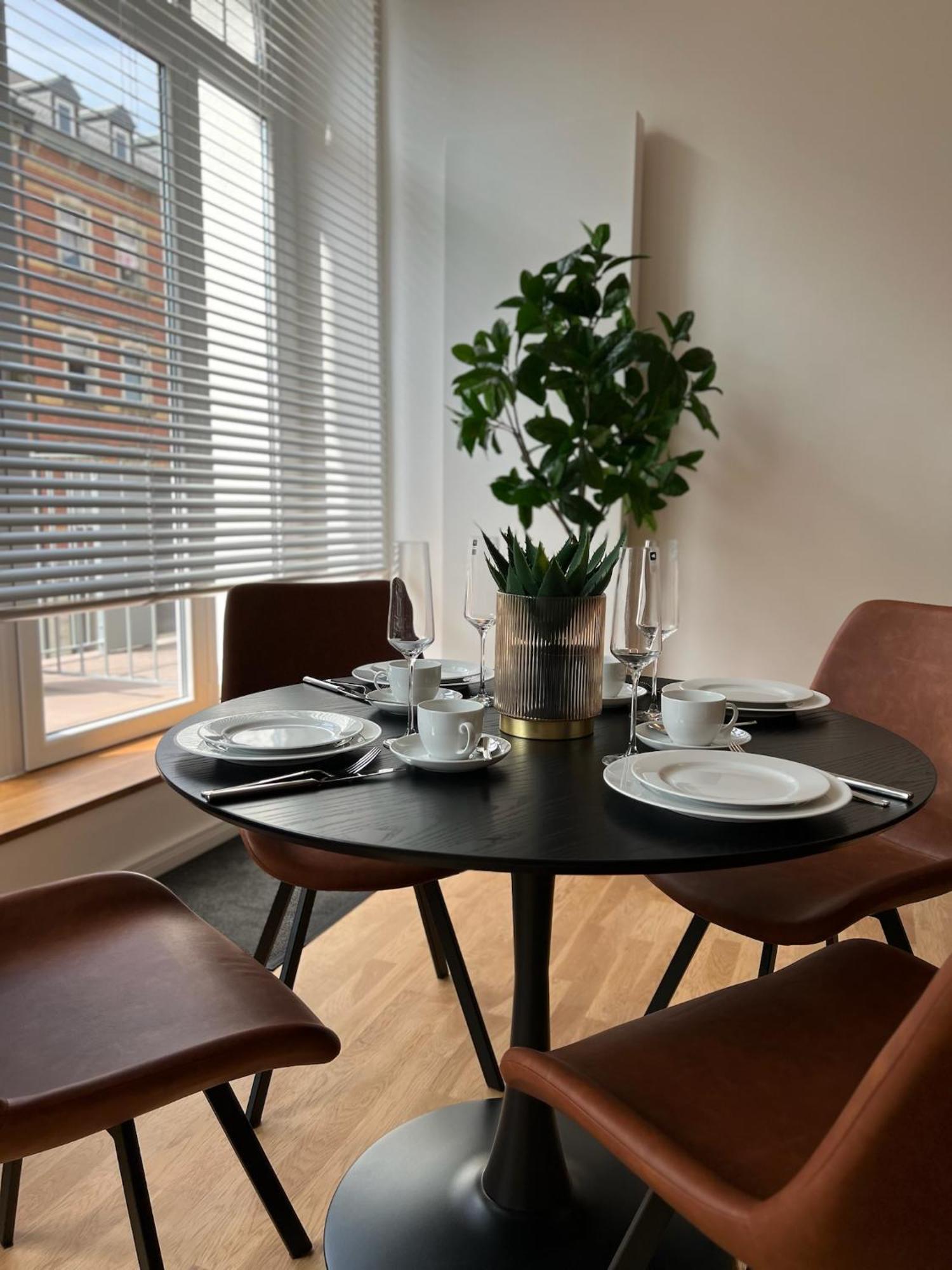 Neu! City-Loft-Apartment Im Goethe Palais I 5P I Lift I Parkplatz I Zentrum I Helios Aue  Dış mekan fotoğraf